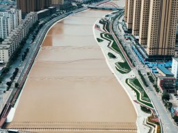 全員拼搏齊奮進，攻堅克難勇爭先